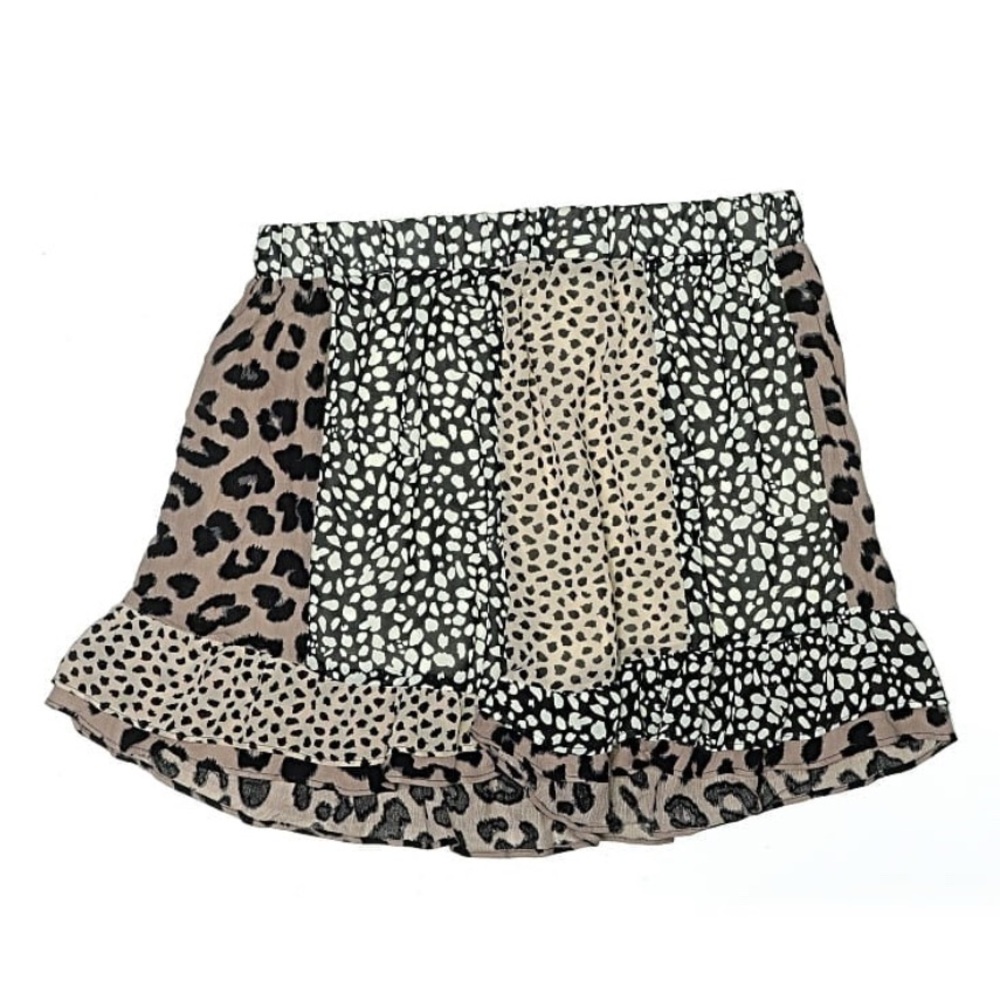 Umgee Leopard Pattern Shorts NWT - image 1